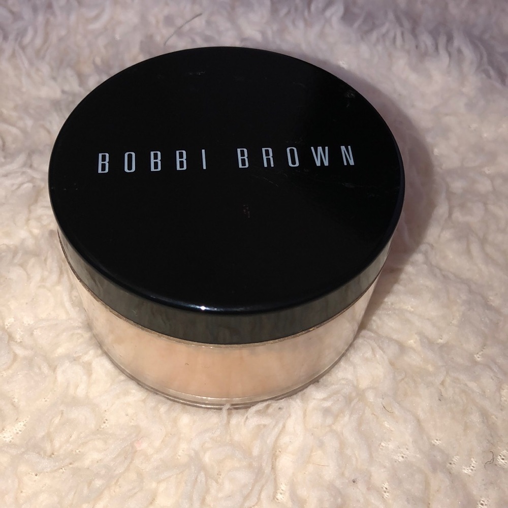 Bobbi Brown face powder